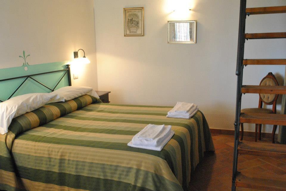 מרסיליאנה Agriturismo Il Puntoncino חדר תמונה